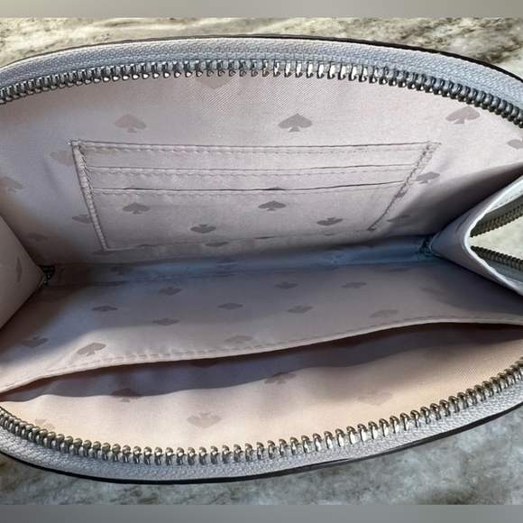 Kate Spade Larchmont Avenue Breezy Floral Half Moon Wristlet White Silver Floral - Picture 8 of 8